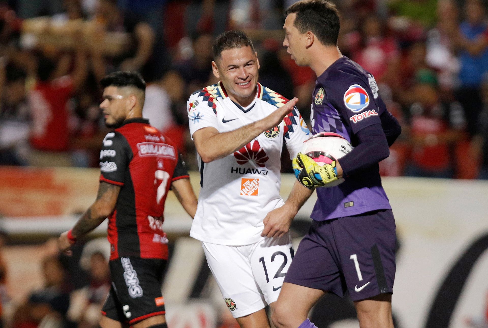 Pablo Aguilar América 2017