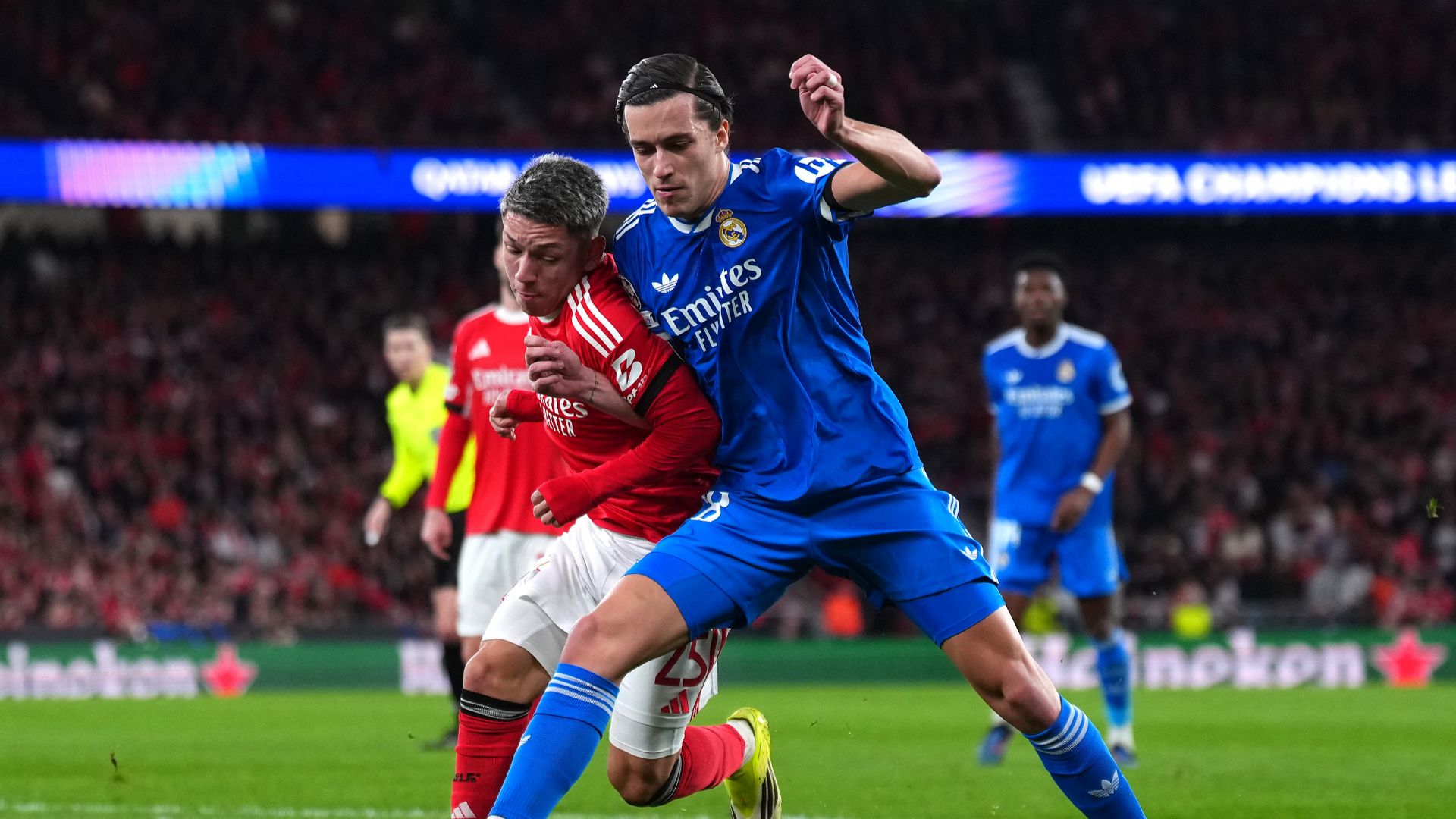 حارس المرمى والدفاع