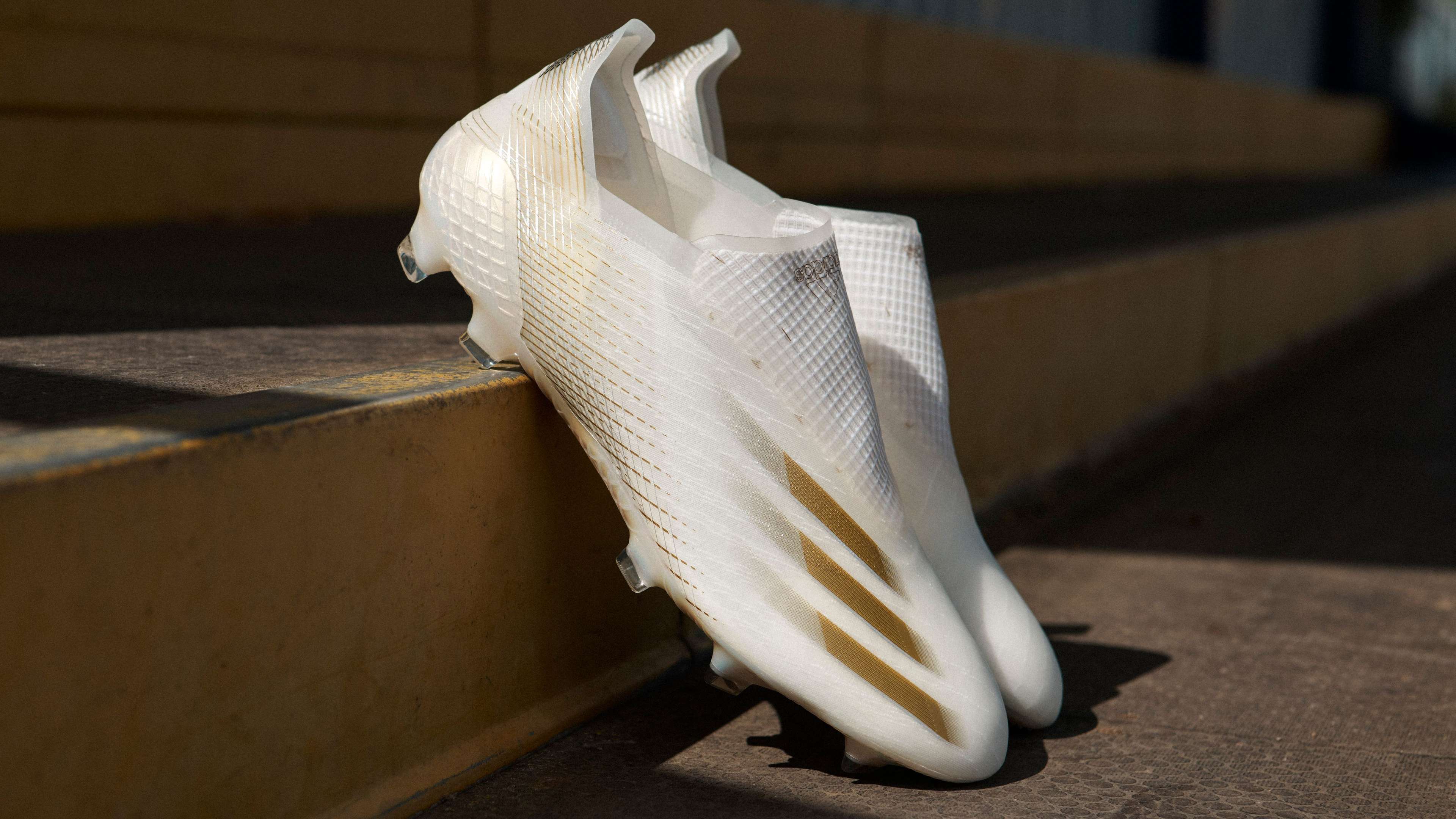 X GHosted On pitch 5