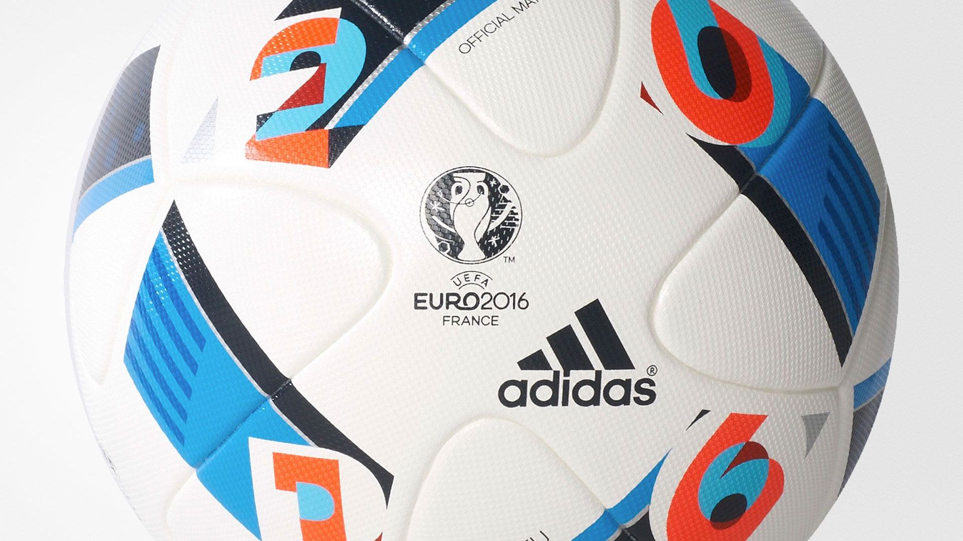 Official Euro 2016 match ball