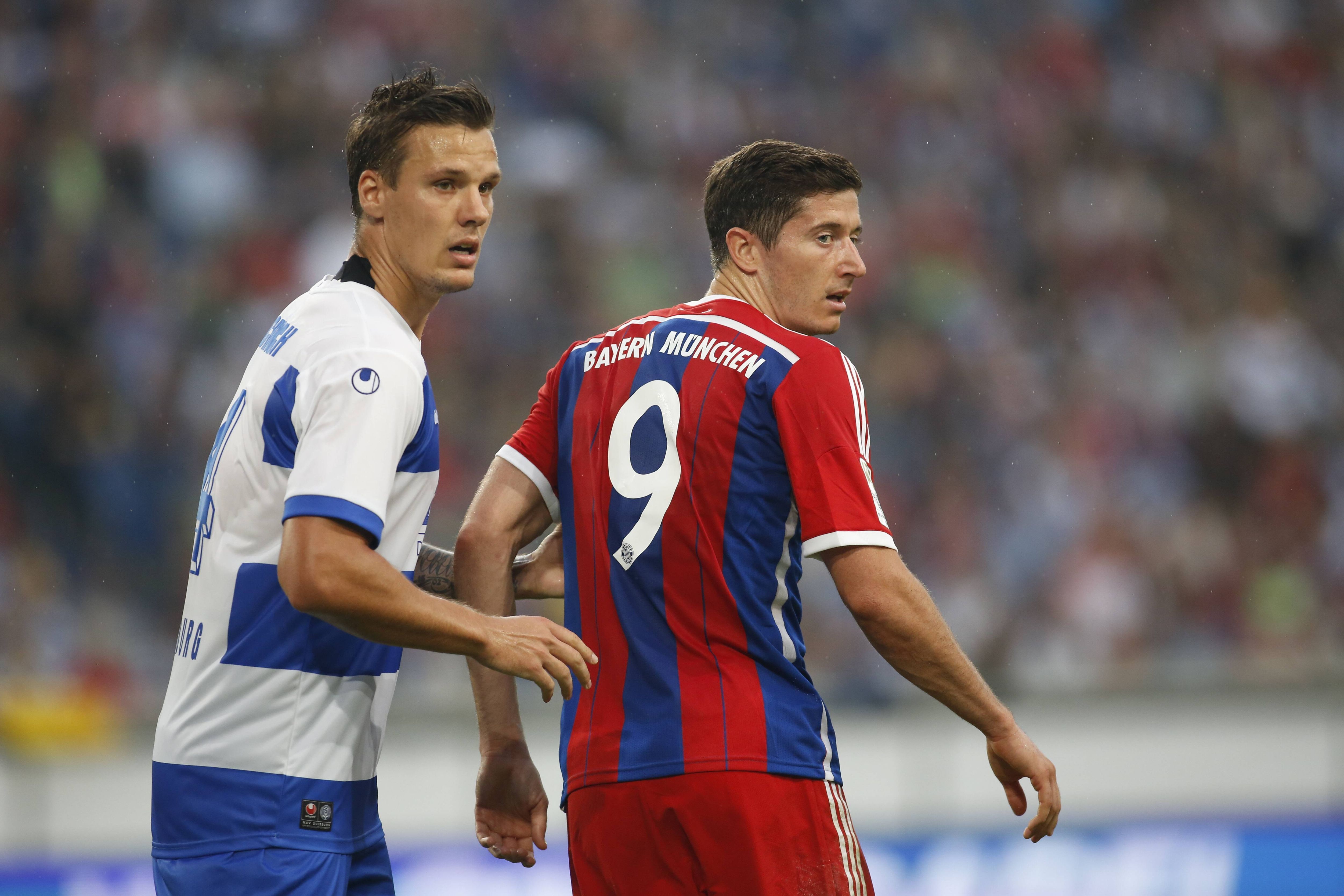 CHRISTOPHER SCHORCH ROBERT LEWANDOWSKI