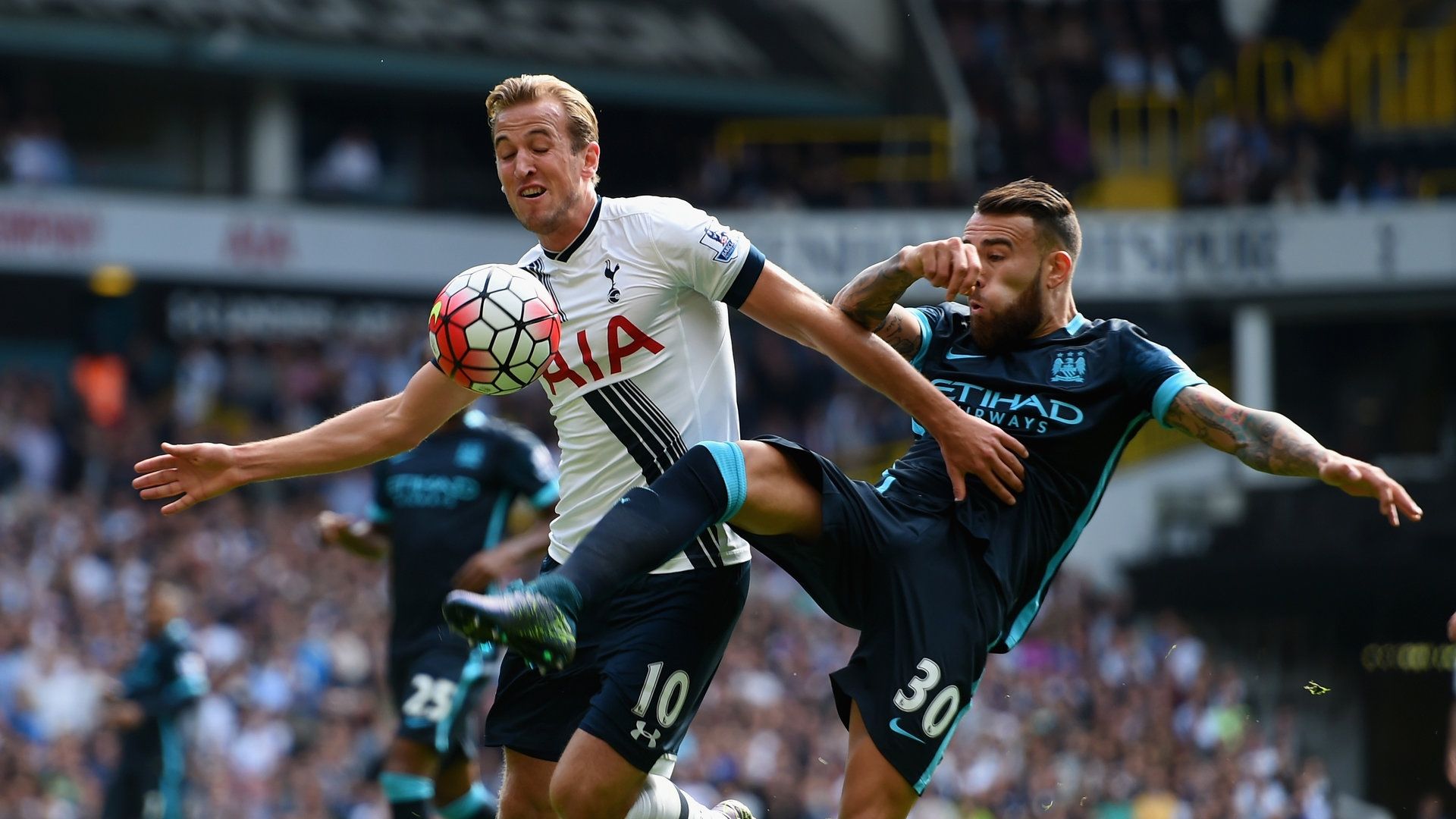 Harry Kane Nicolas Otamendi Tottenham Manchester City Premier League 260915