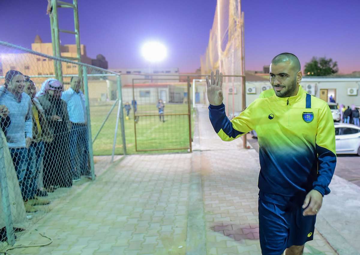 عماد متعب - التعاون