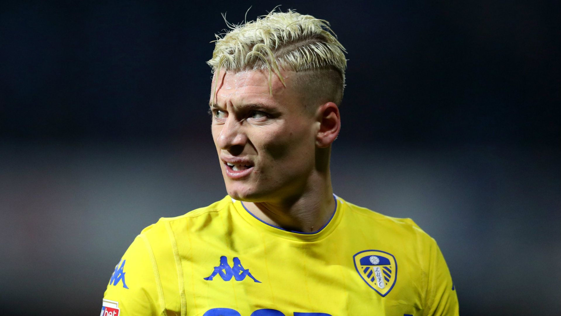 Ezgjan Alioski Leeds United 2018-19