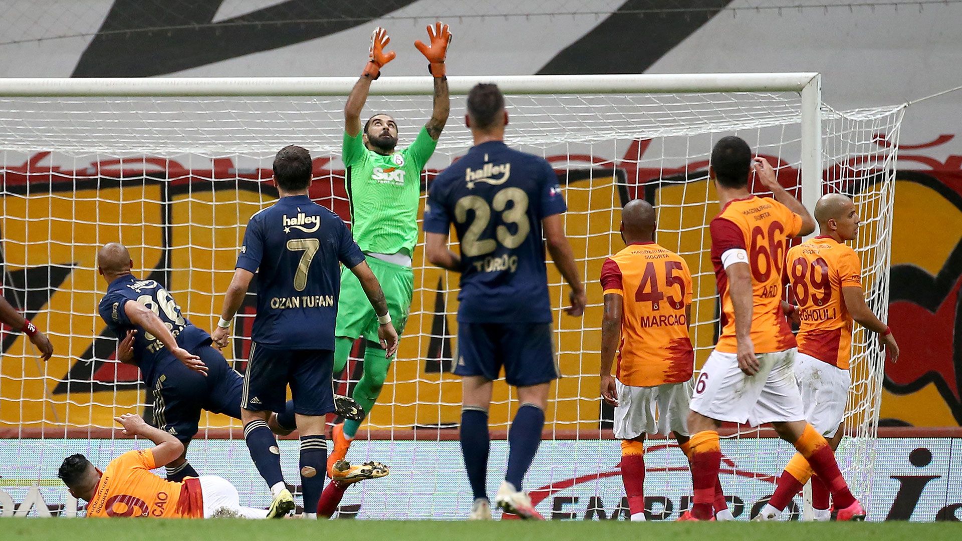Galatasaray Fenerbahçe 09262020