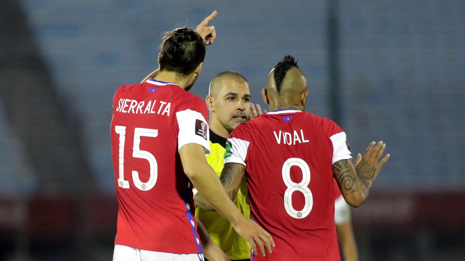 Eber Aquino Arturo Vidal Chile 080621