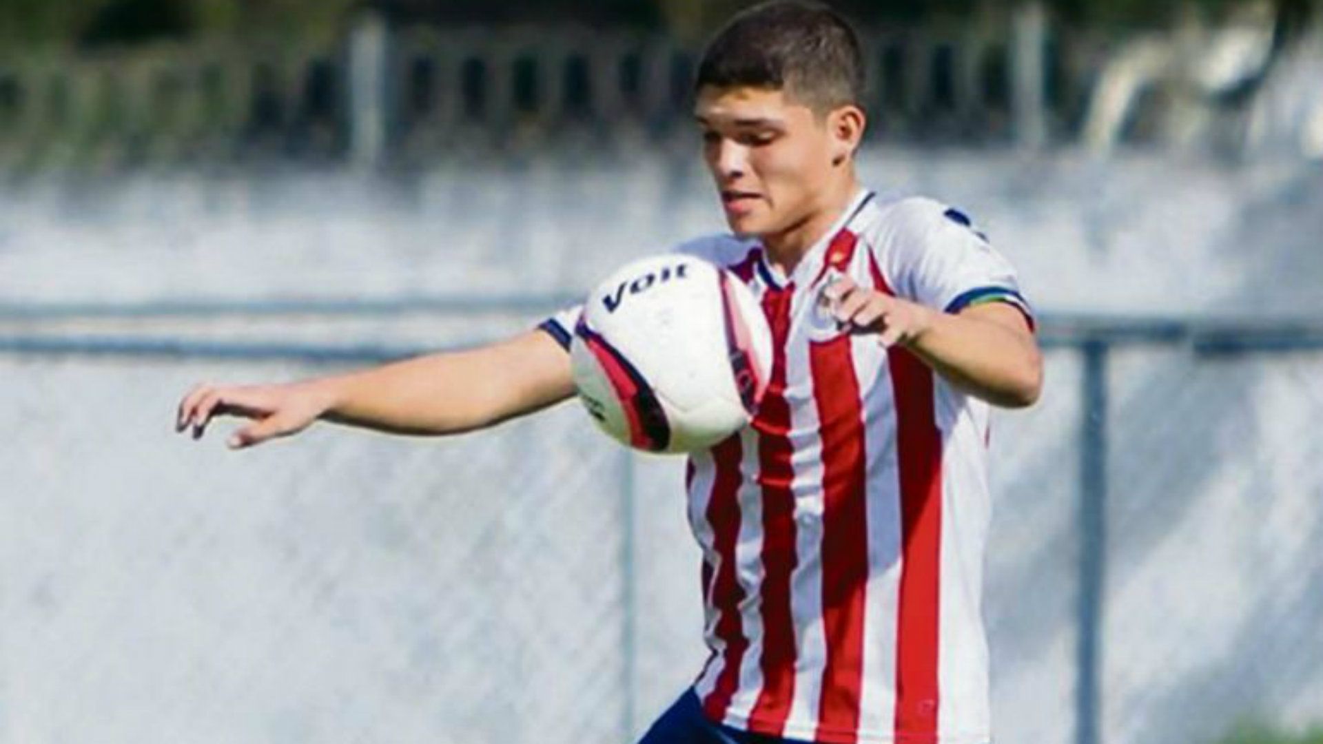 Sebastián Martínez Chivas 151018