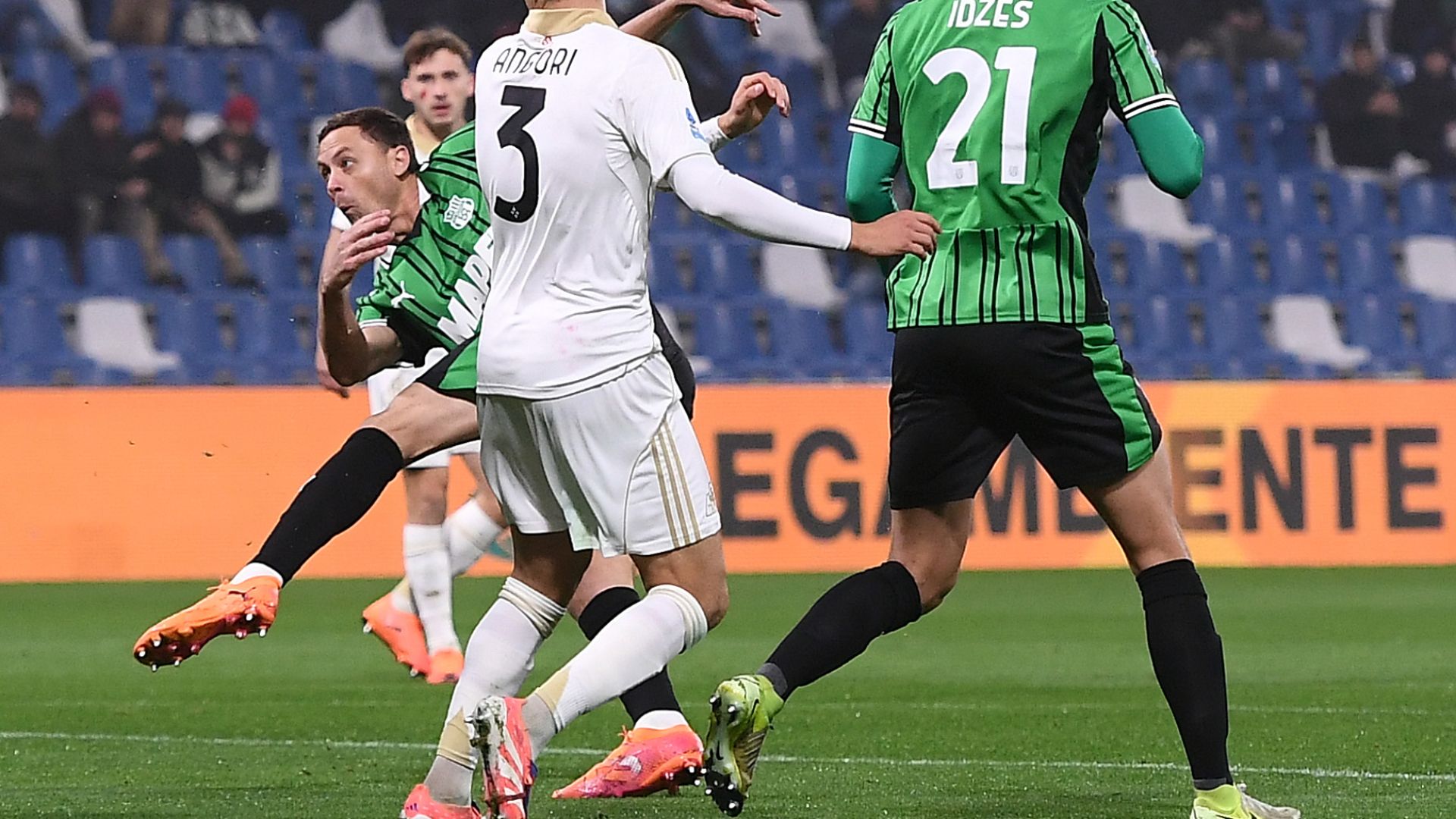 Matic Sassuolo Pisa Serie A