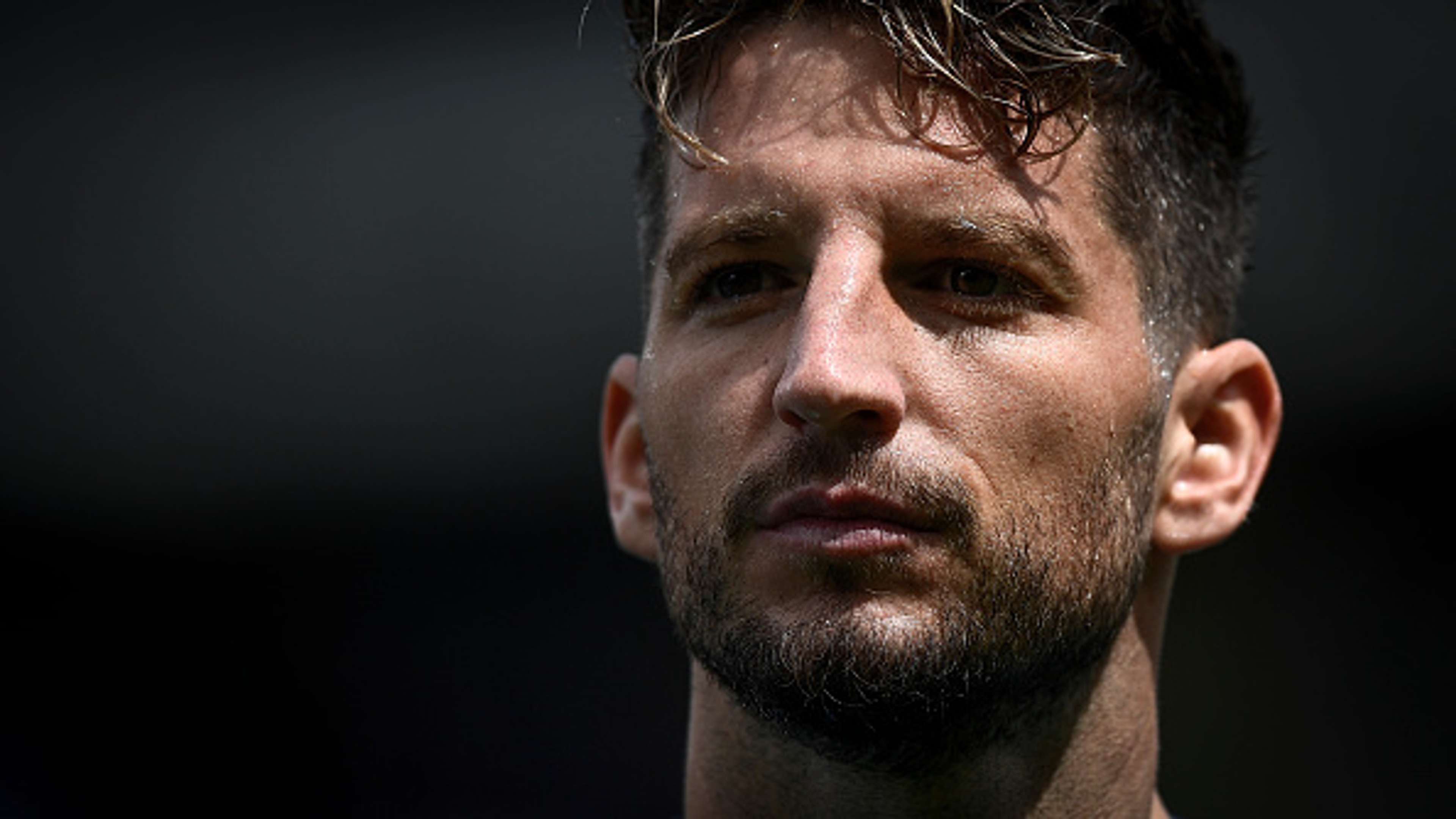 Dries Mertens of SSC Napoli looks on prior to the Serie A...