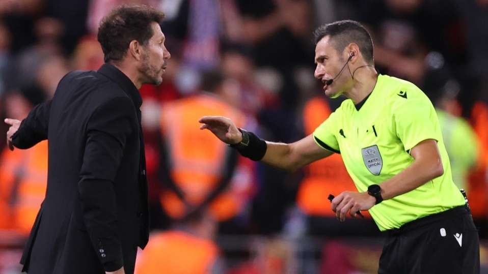 Simeone Mariani Liverpool Atletico