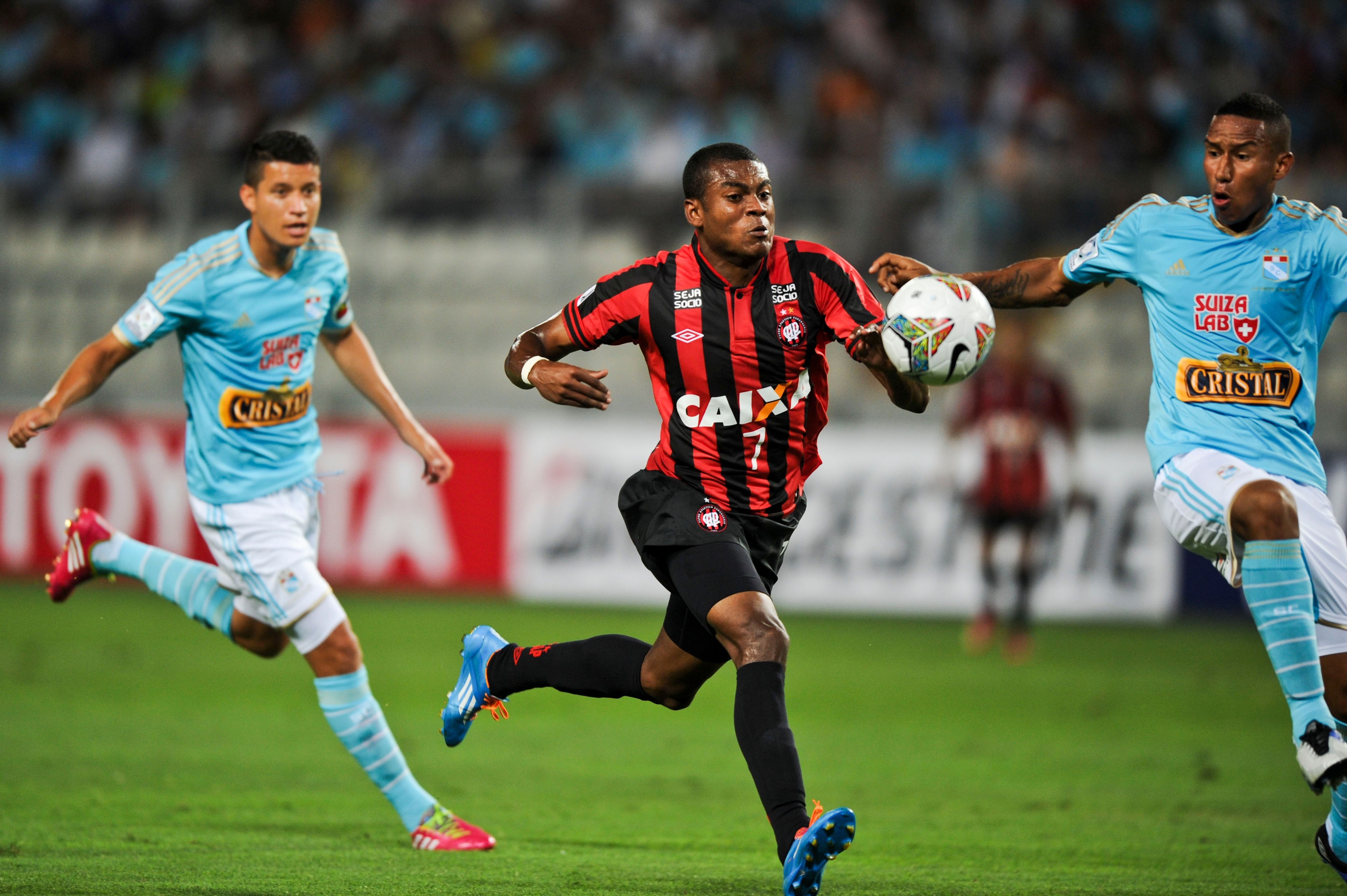 Sporting Cristal Atlético-PR 2014 Marcelo Cirino Libertadores