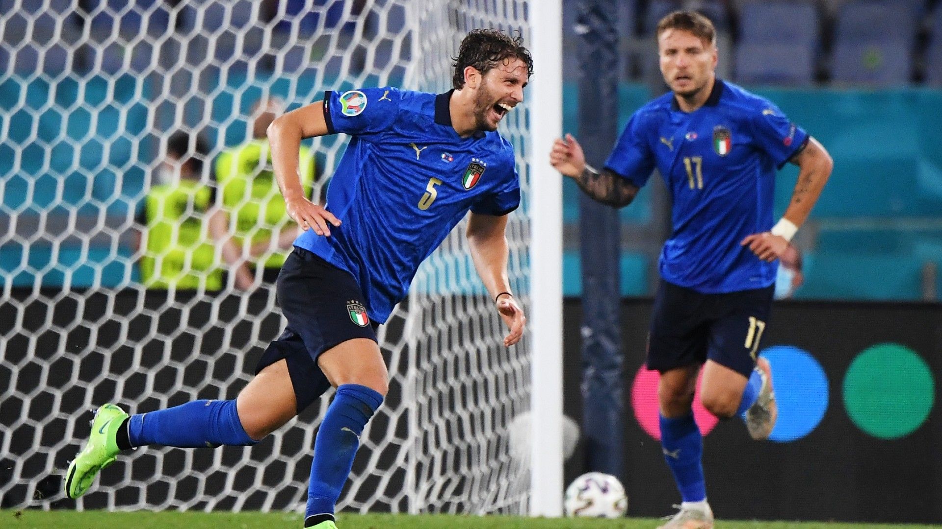 Manuel Locatelli Italy Euro 2020
