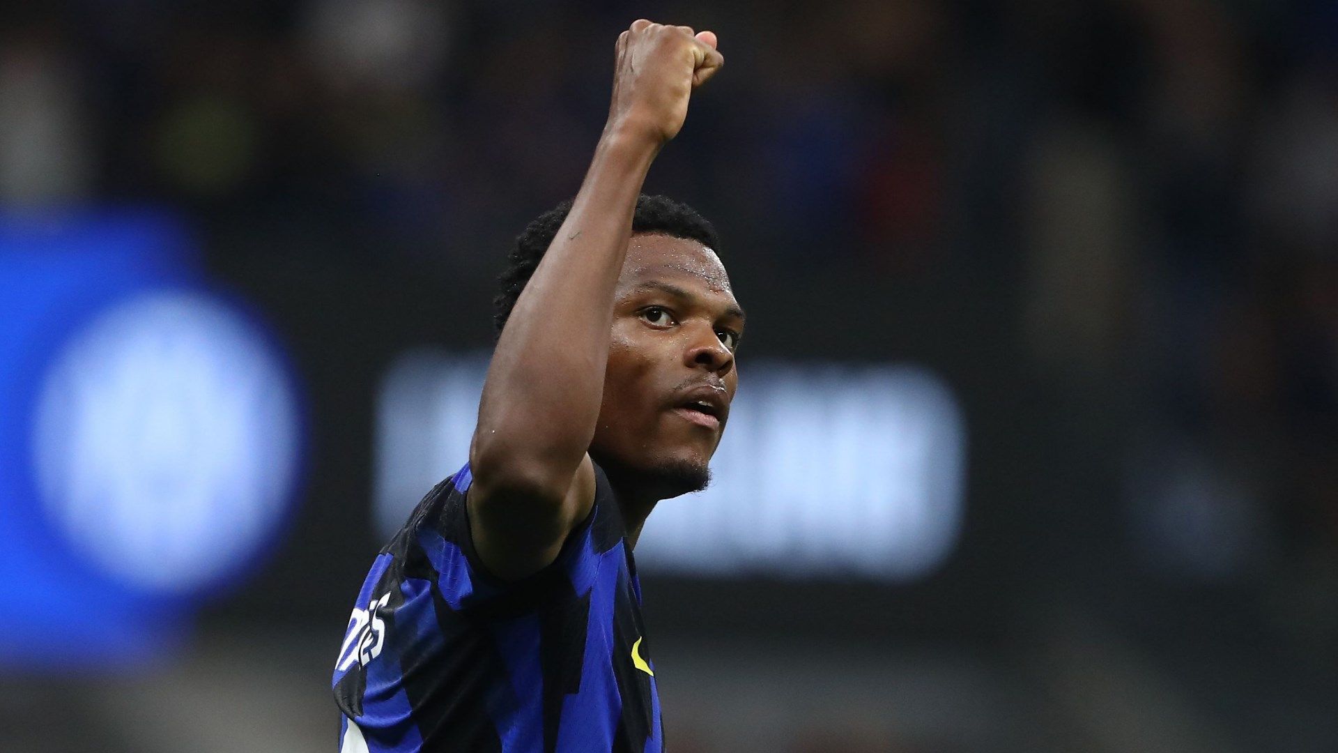 Denzel Dumfries Inter