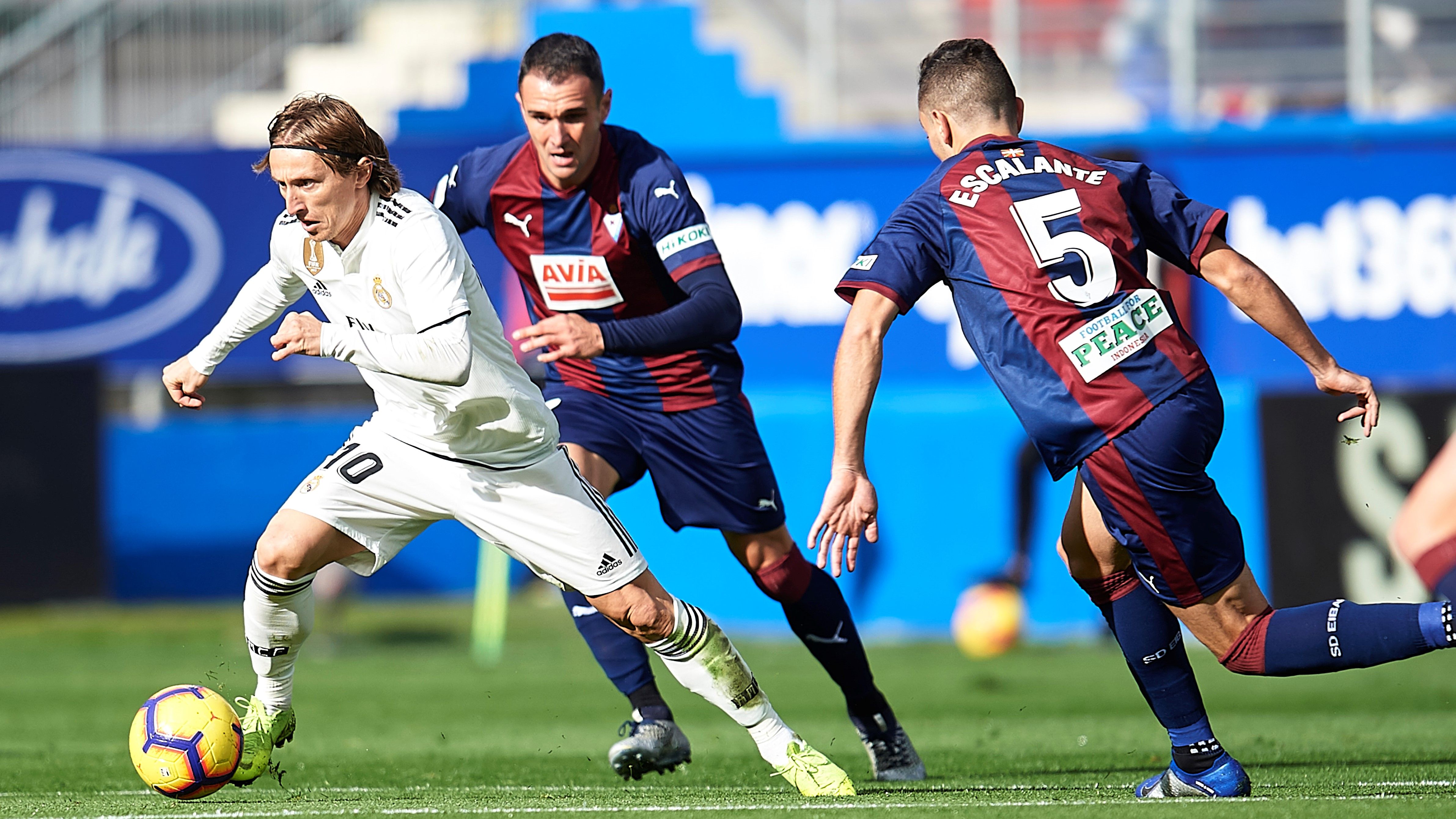 Luka Modric Eibar Real Madrid LaLiga 24112018