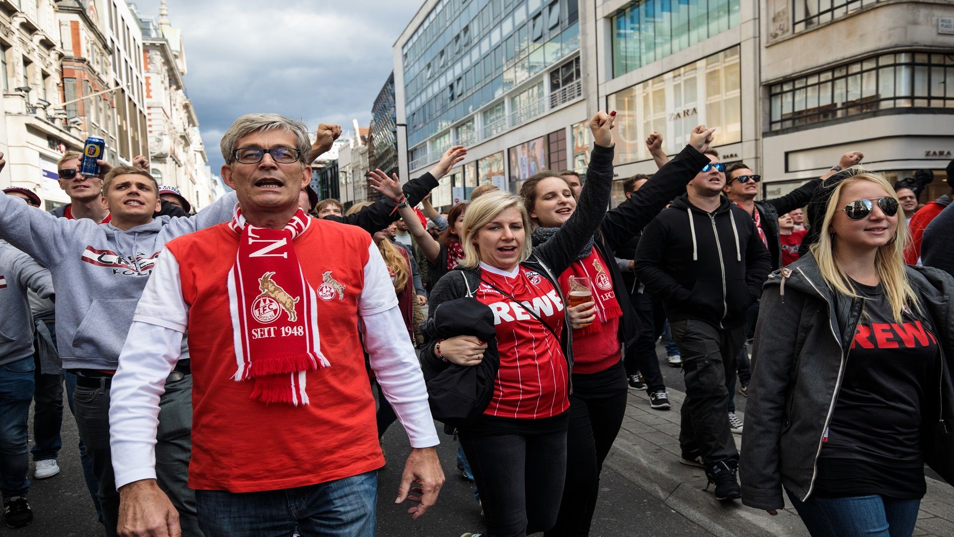 Cologne Football Supporters Parade Through London Ahead Of Their Europa League Game With Arsenal 14/09/2017