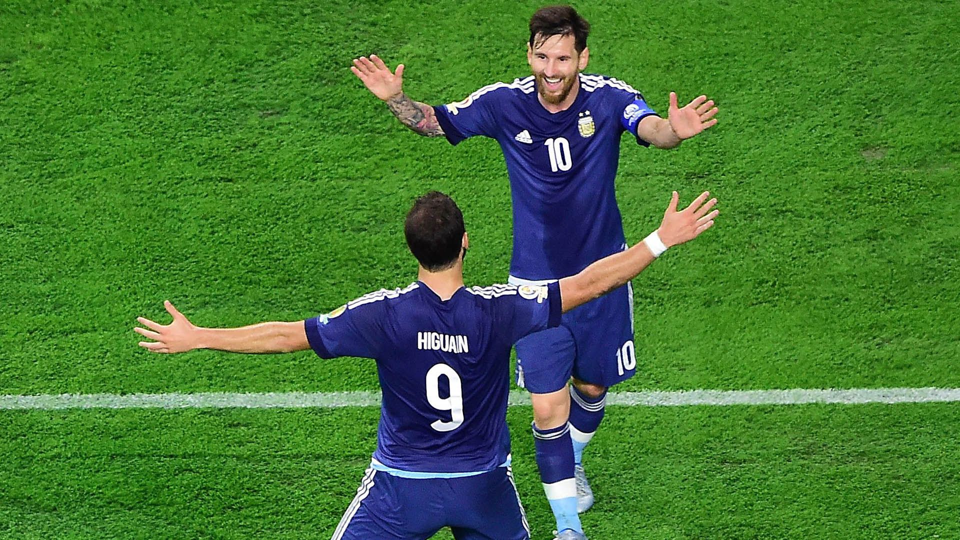 Higuain Messi Argentina USA 210616