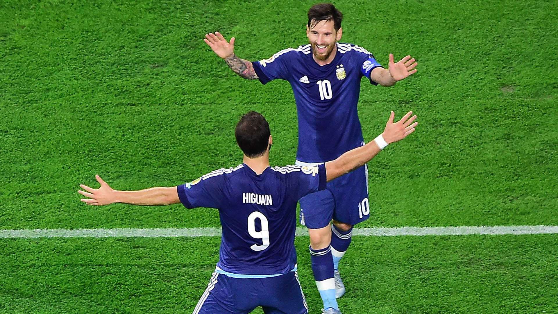 Higuain Messi Argentina USA 210616