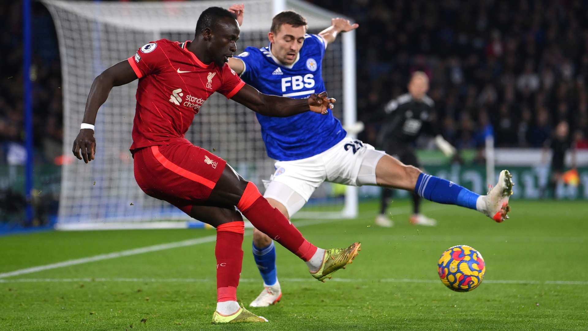 Sadio Mane Liverpool Timothy Castagne Leicester City 2021-22