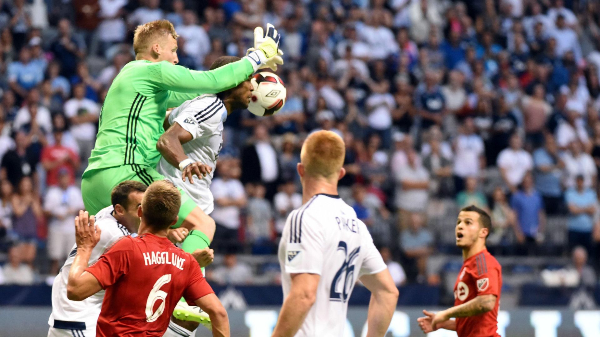 David Ousted and Kendall Waston Vancouver Whitecaps Canadian Championship 20160629