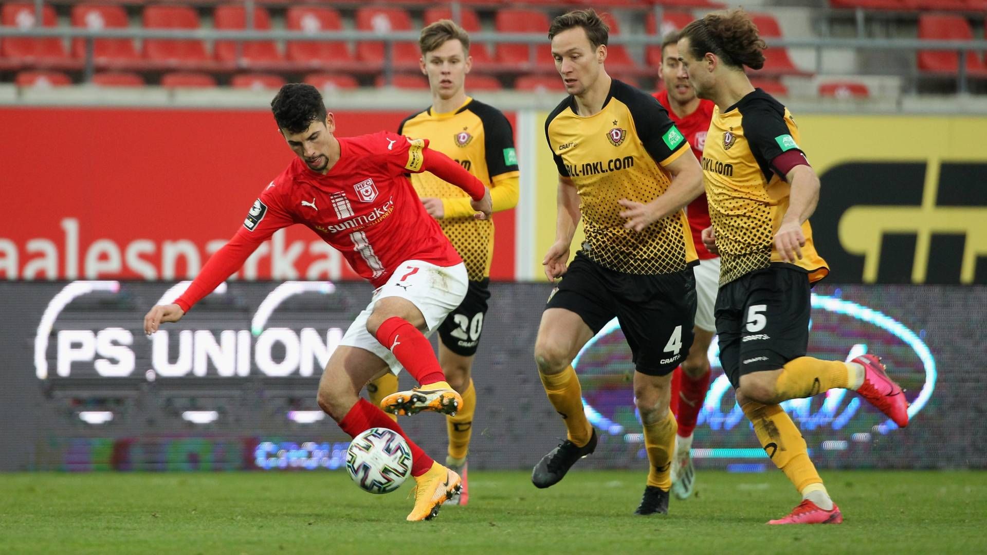 Dynamo Dresden Hallescher FC