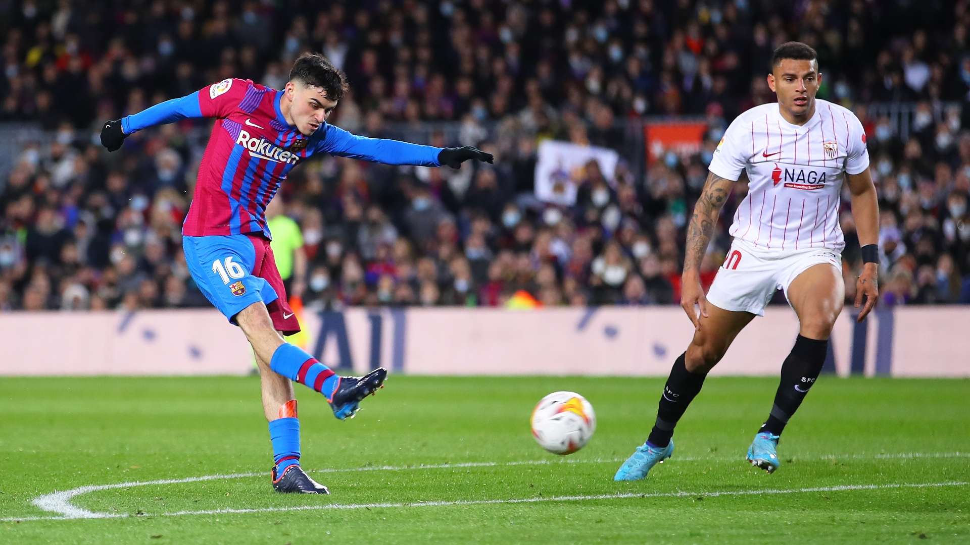 Pedri Barcelona Sevilla La Liga 2021-22