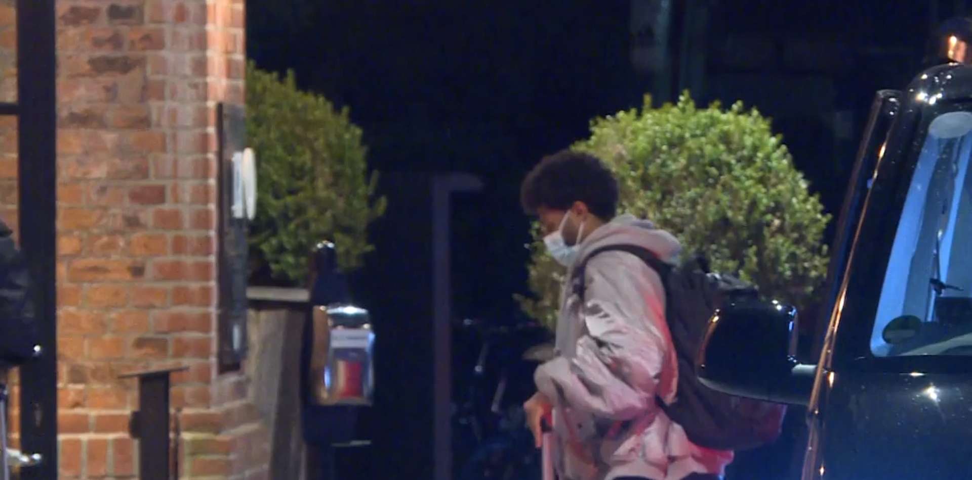 Serge Gnabry Outfits DFB Team Ankunft