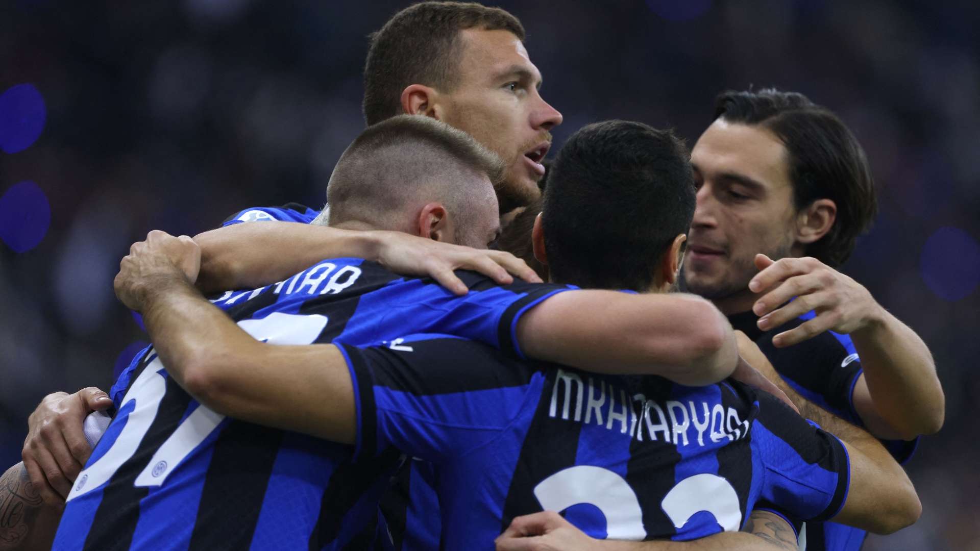 Inter celebrating Milan Supercoppa