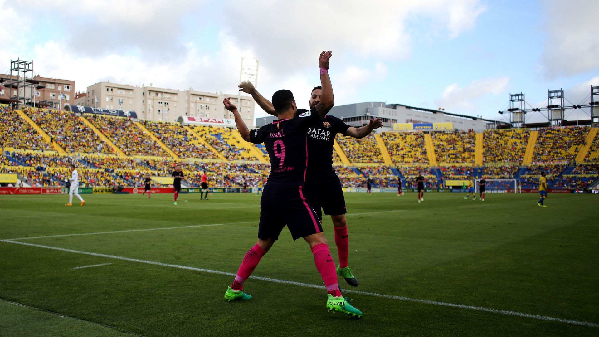 Luis Suarez Jordi Alba Las Palmas Barcelona LaLiga 14052017