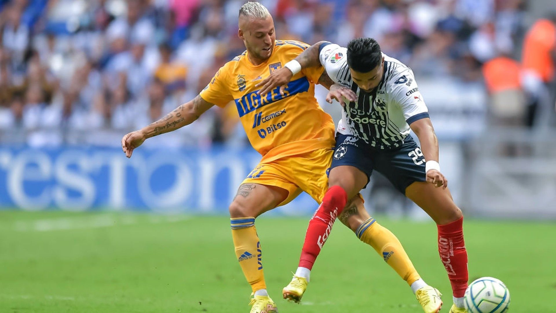 Diente López Rodrigo Aguirre Monterrey Tigres Apertura 2022