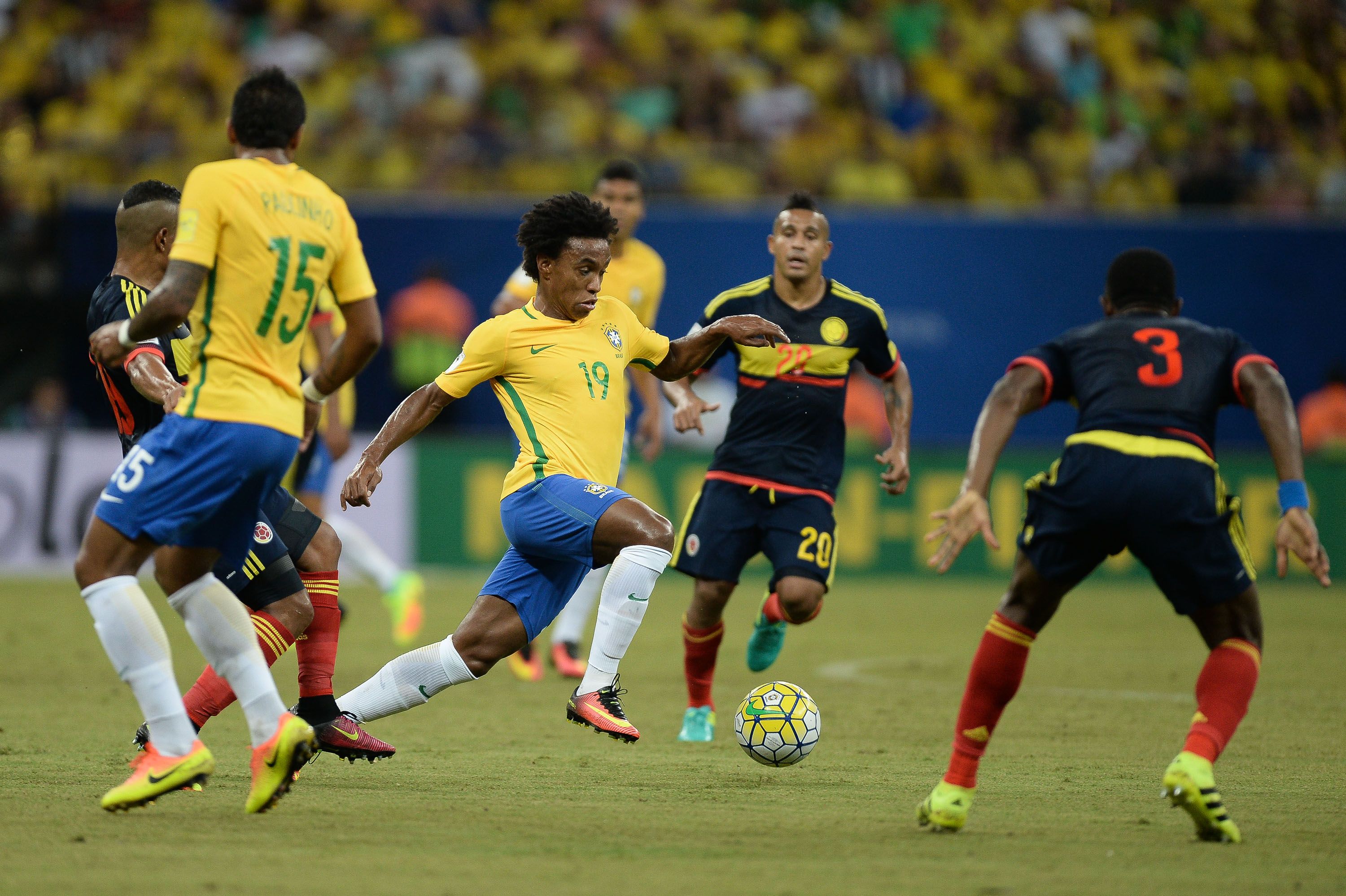 Willian Brasil Colômbia