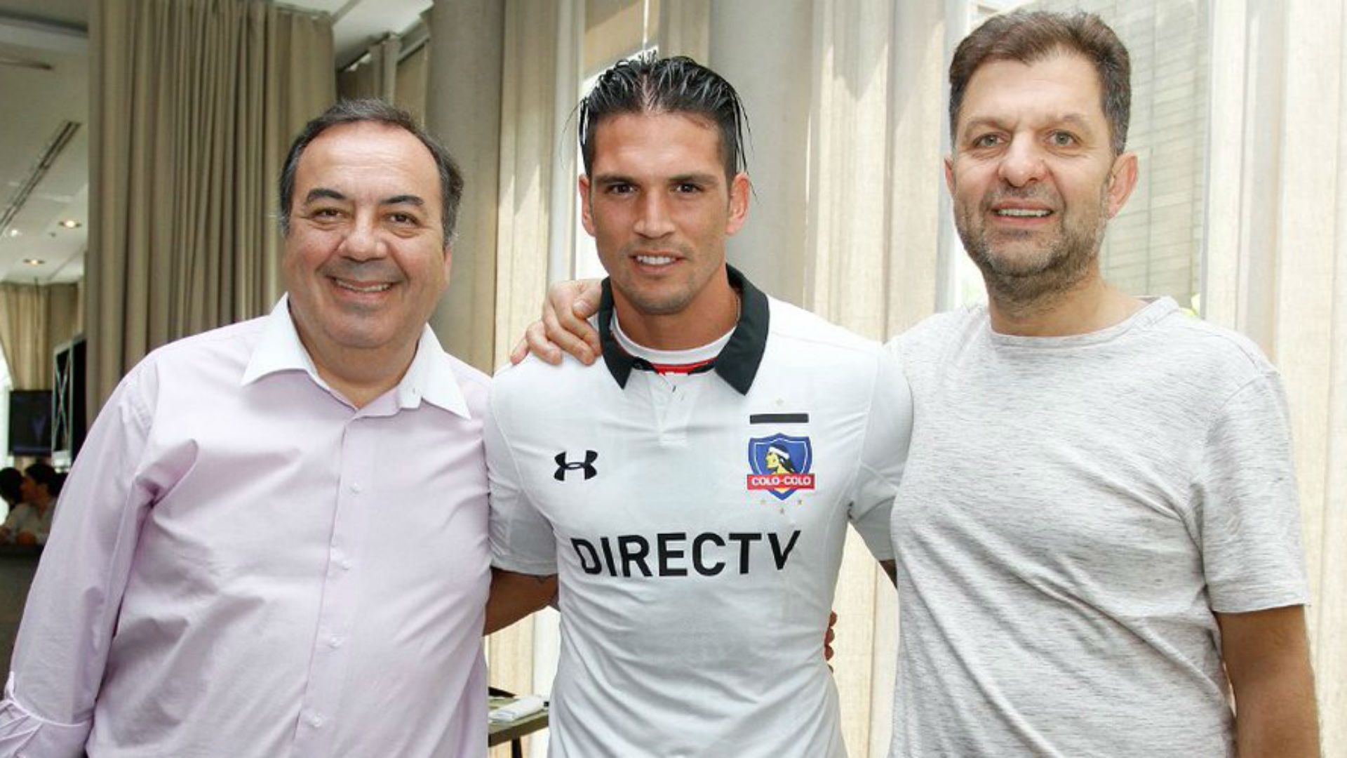 Mark González, presentado en Colo Colo