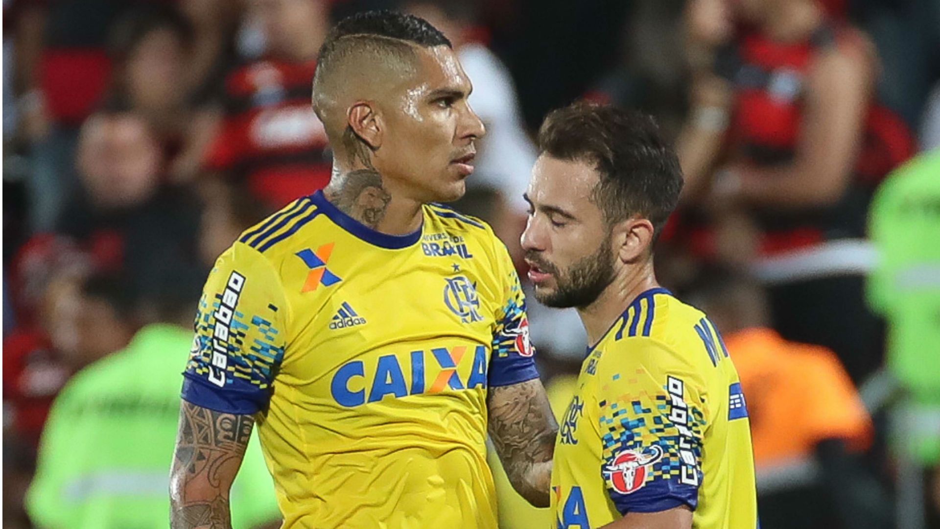 Guerrero Everton Ribeiro Flamengo Coritiba Brasileirão 22 07 2017