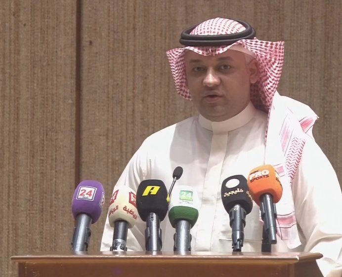 عادل بن محمد عزت