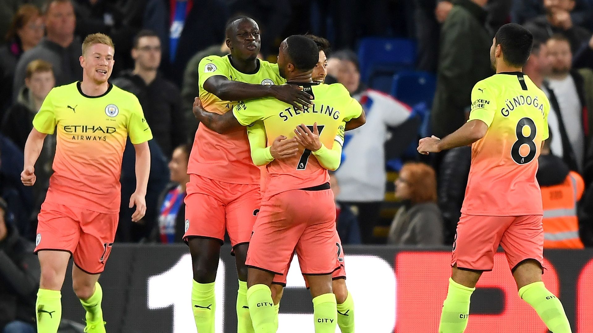 Man City celebrate vs Crystal Palace