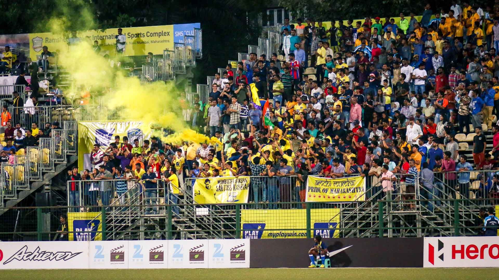 Mumbai FC supporters I-League 2017