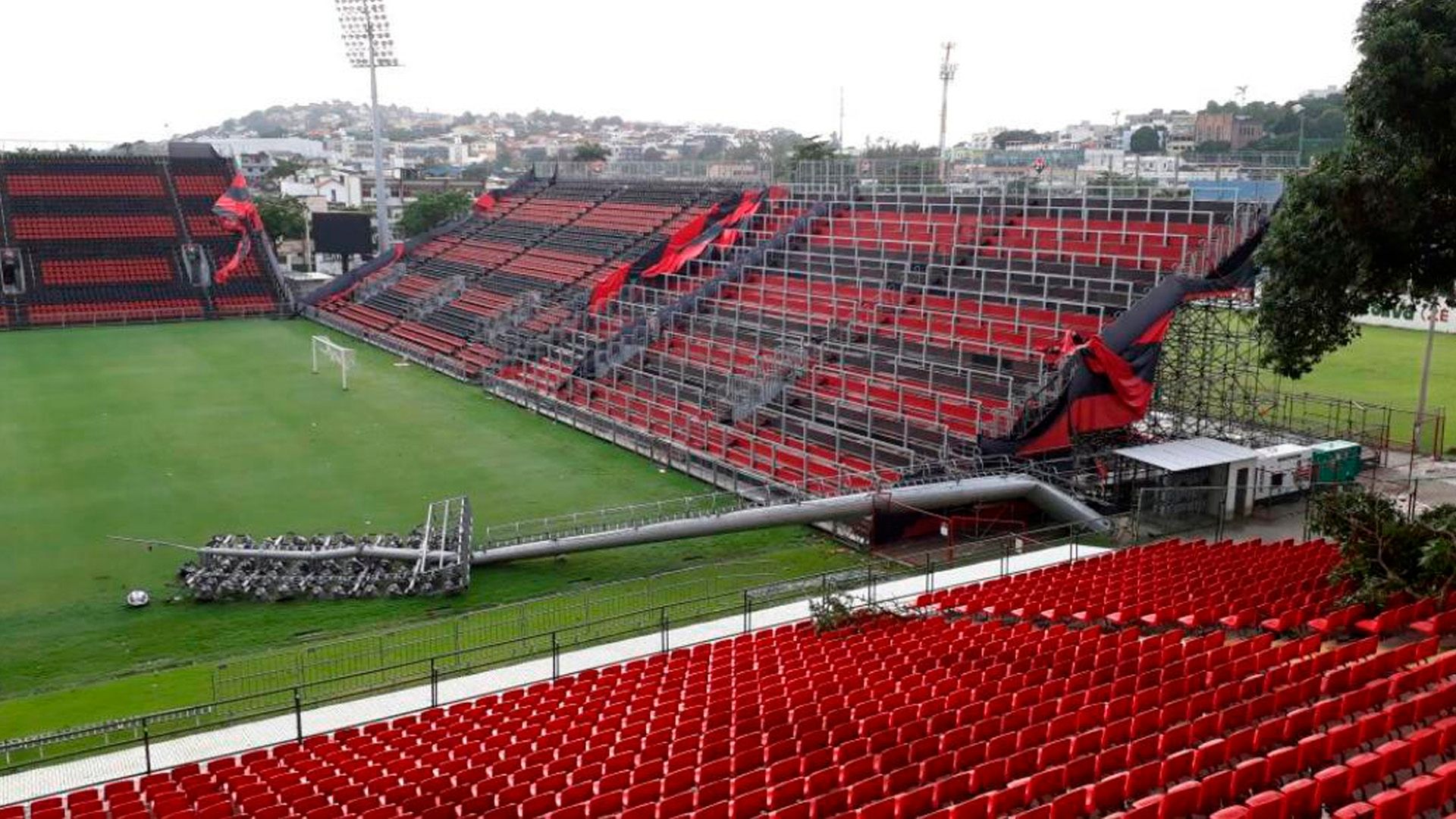 Flamengo Ilha do Urubu após tempestade 15 02 18