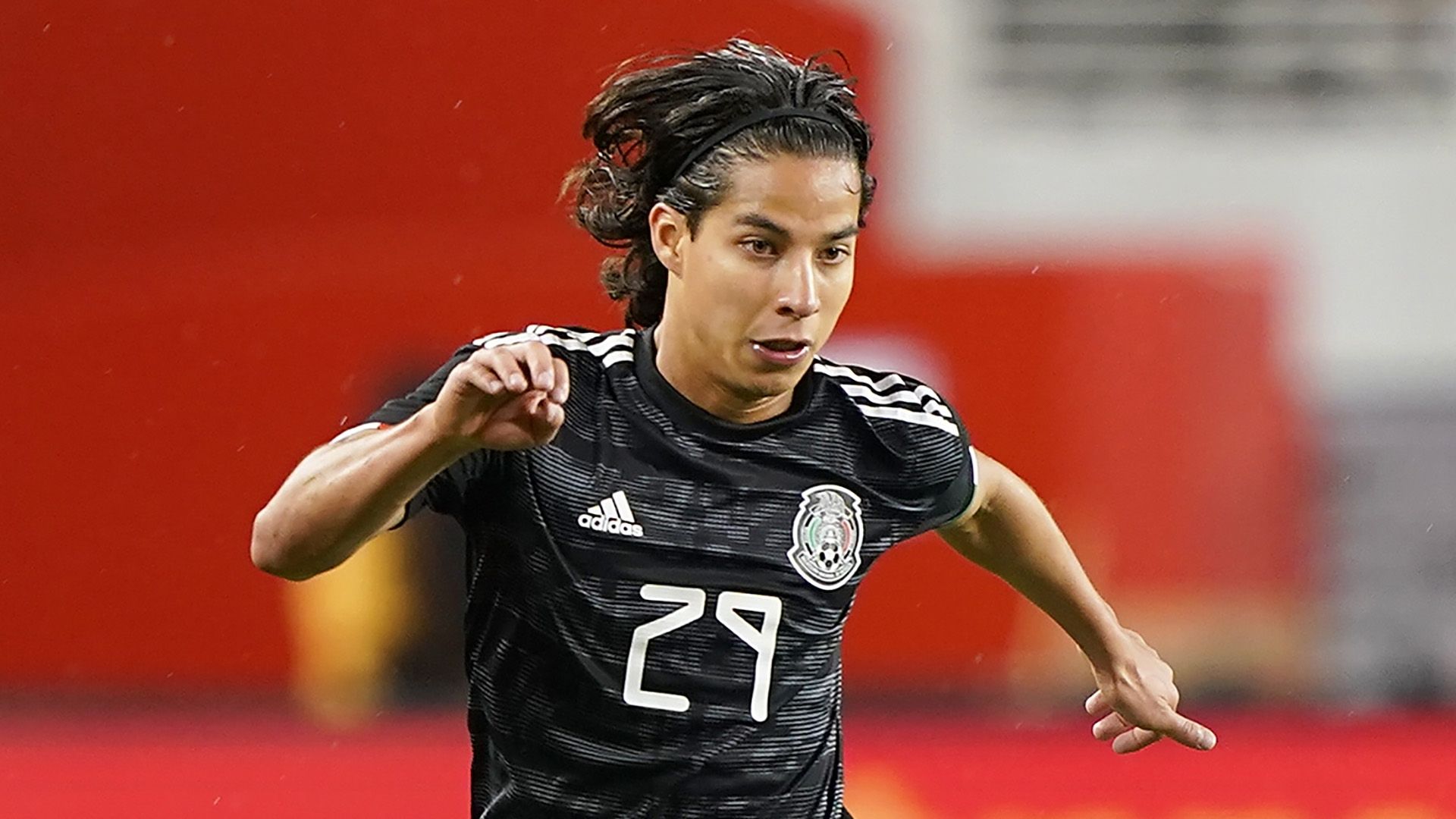 Diego Lainez of Mexico themlocal reacts