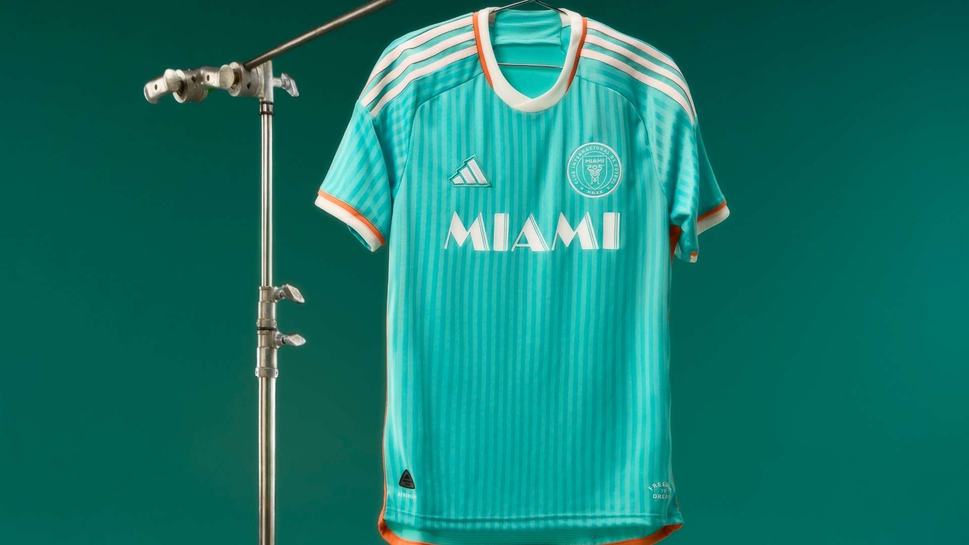 Miami third Kit