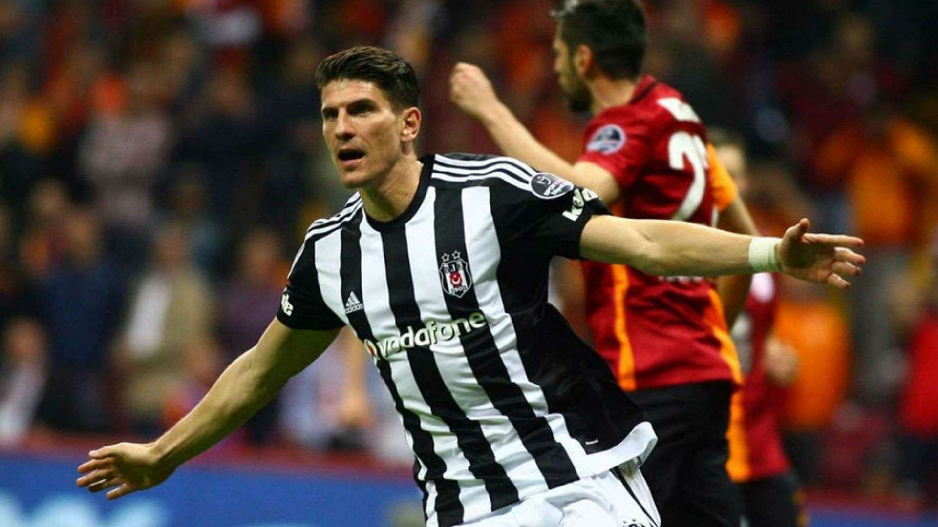 mario-gomez-galatasaray-besiktas-05082016