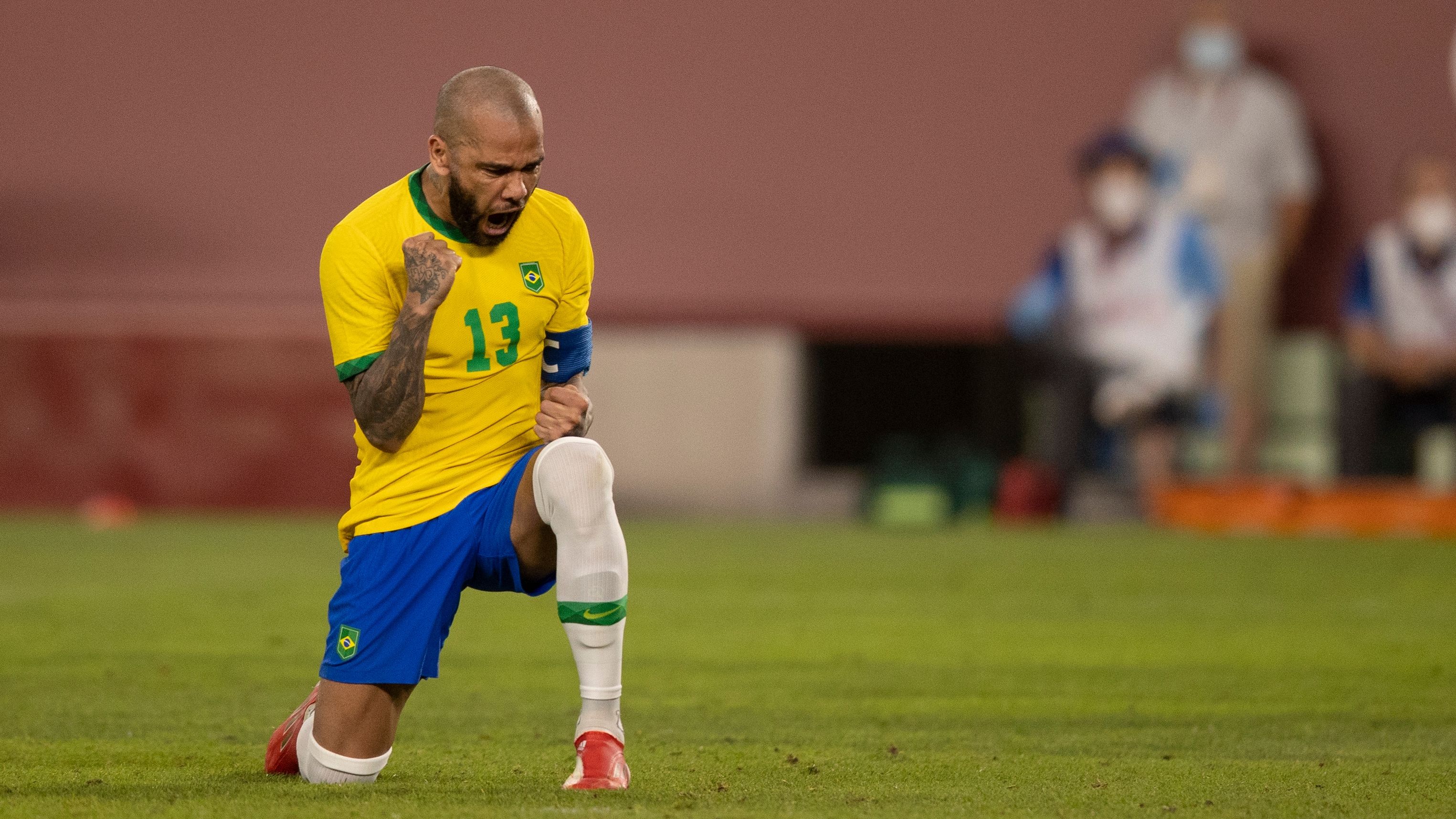 Dani Alves em Brasil x México