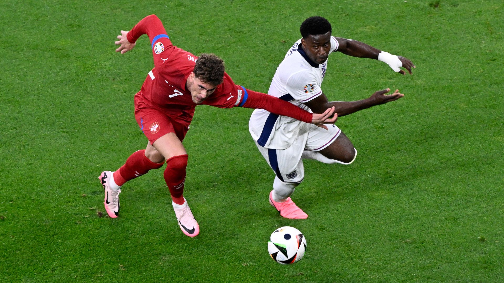 Vlahovic Serbia Inghilterra