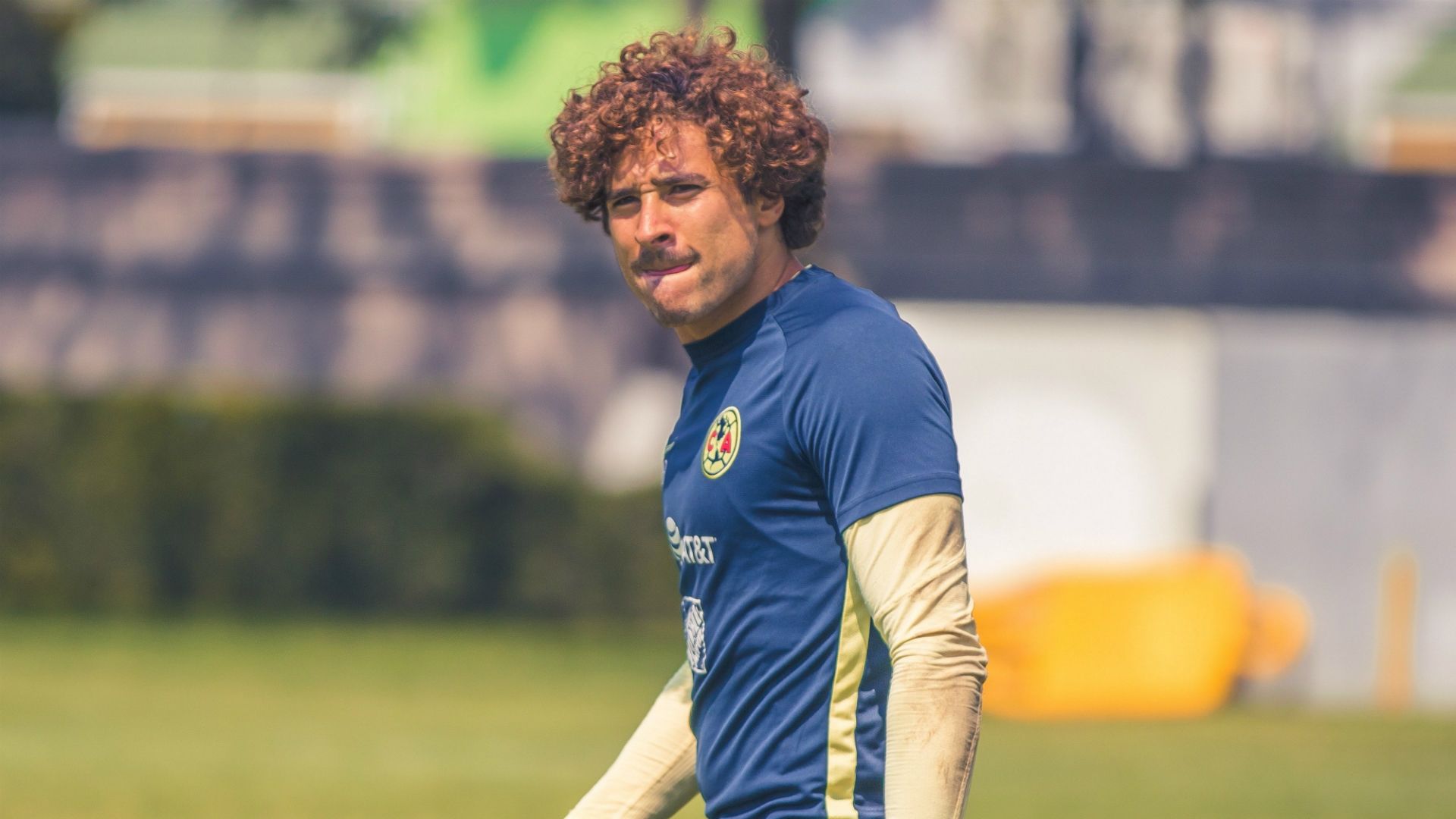 Memo Ochoa América