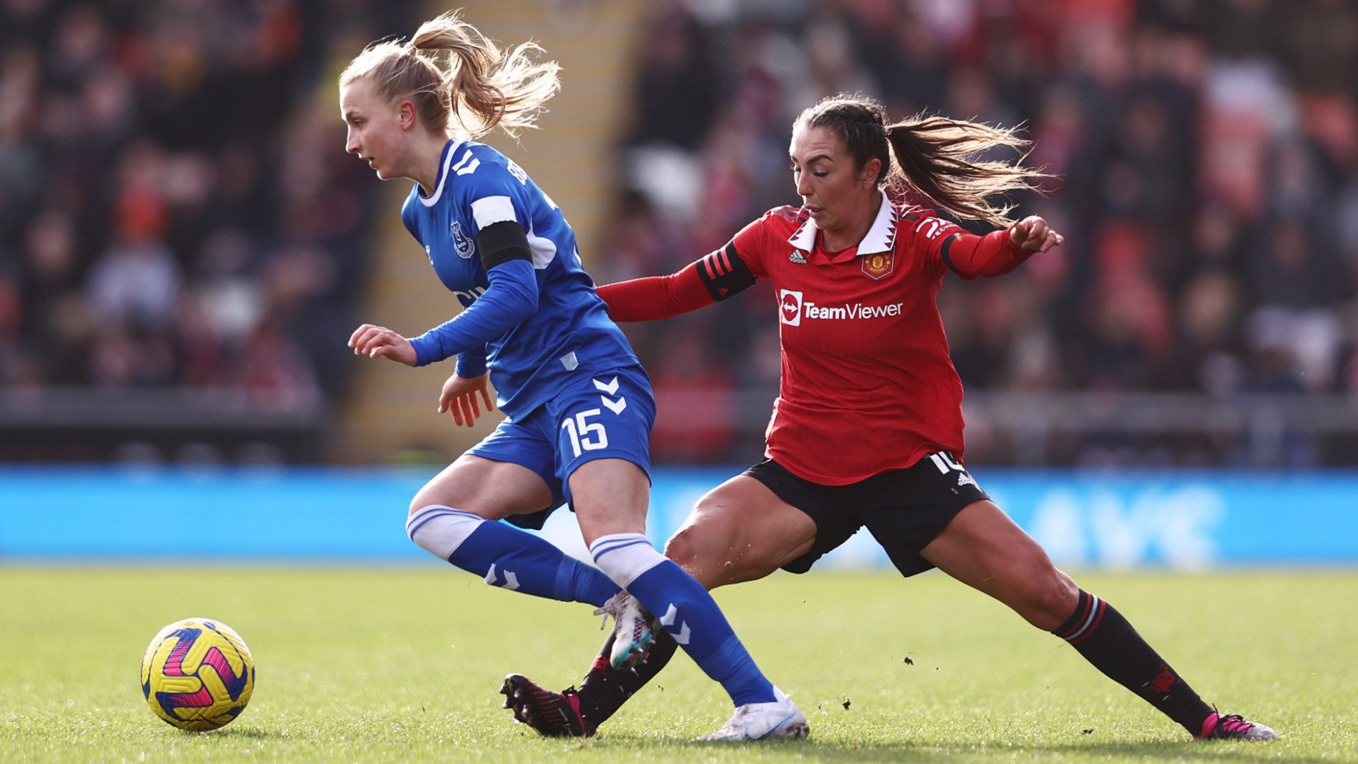 Aggie Beever-Jones Katie Zelem Everton Man Utd Women 2022-23