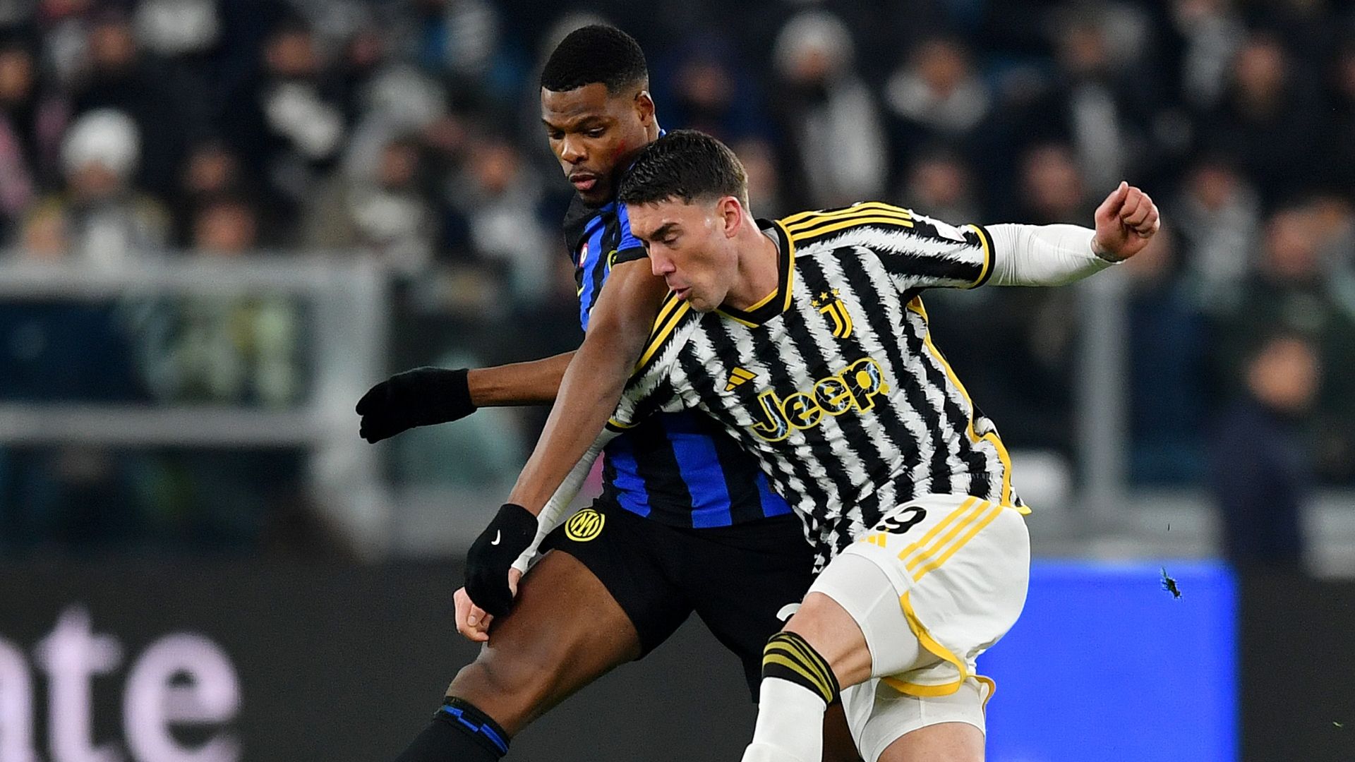 Dumfries Vlahovic Juventus Inter