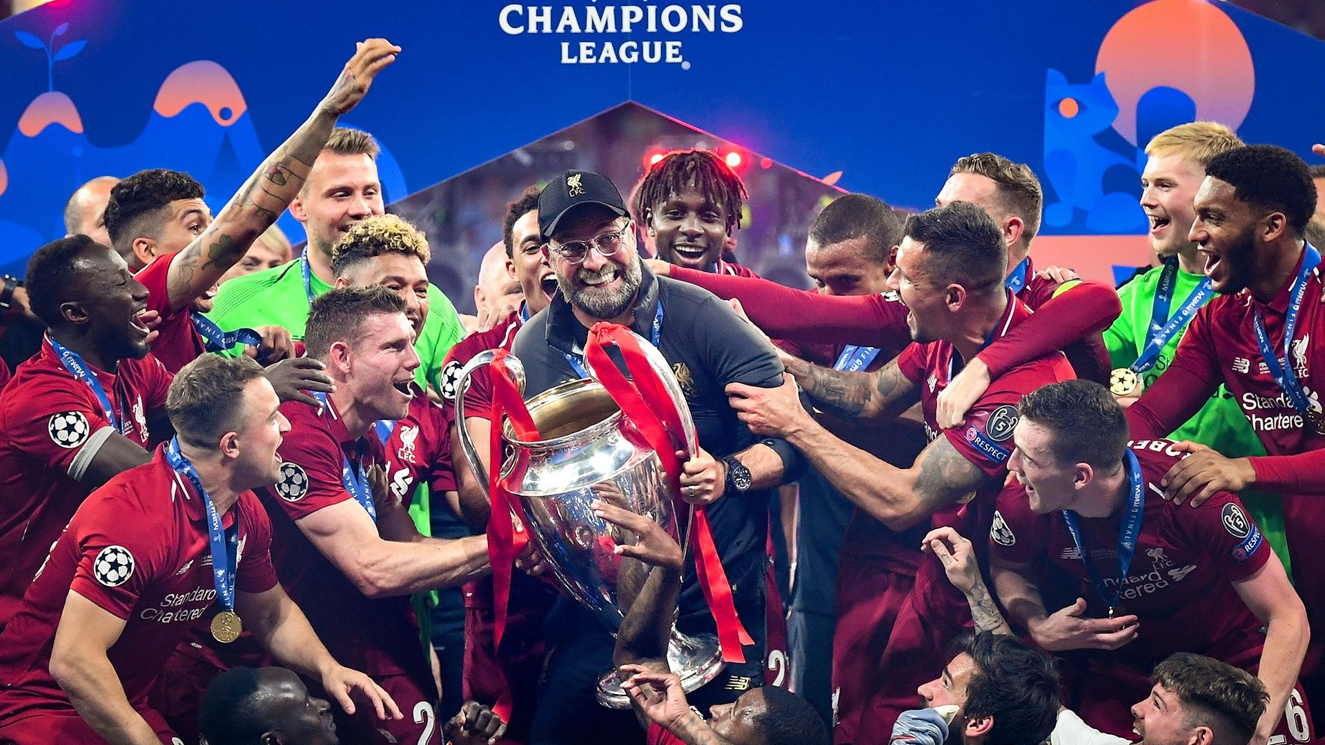 Jurgen Klopp Liverpool 2019 Champions League trophy
