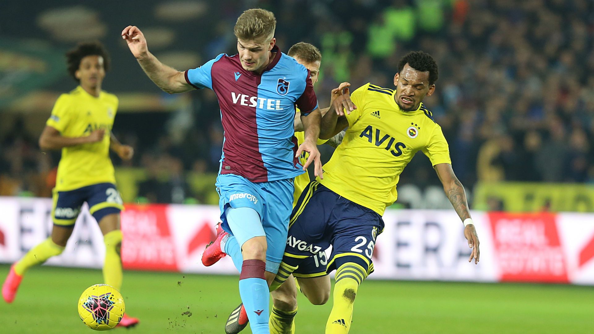 Trabzonspor v Fenerbahce 02012020