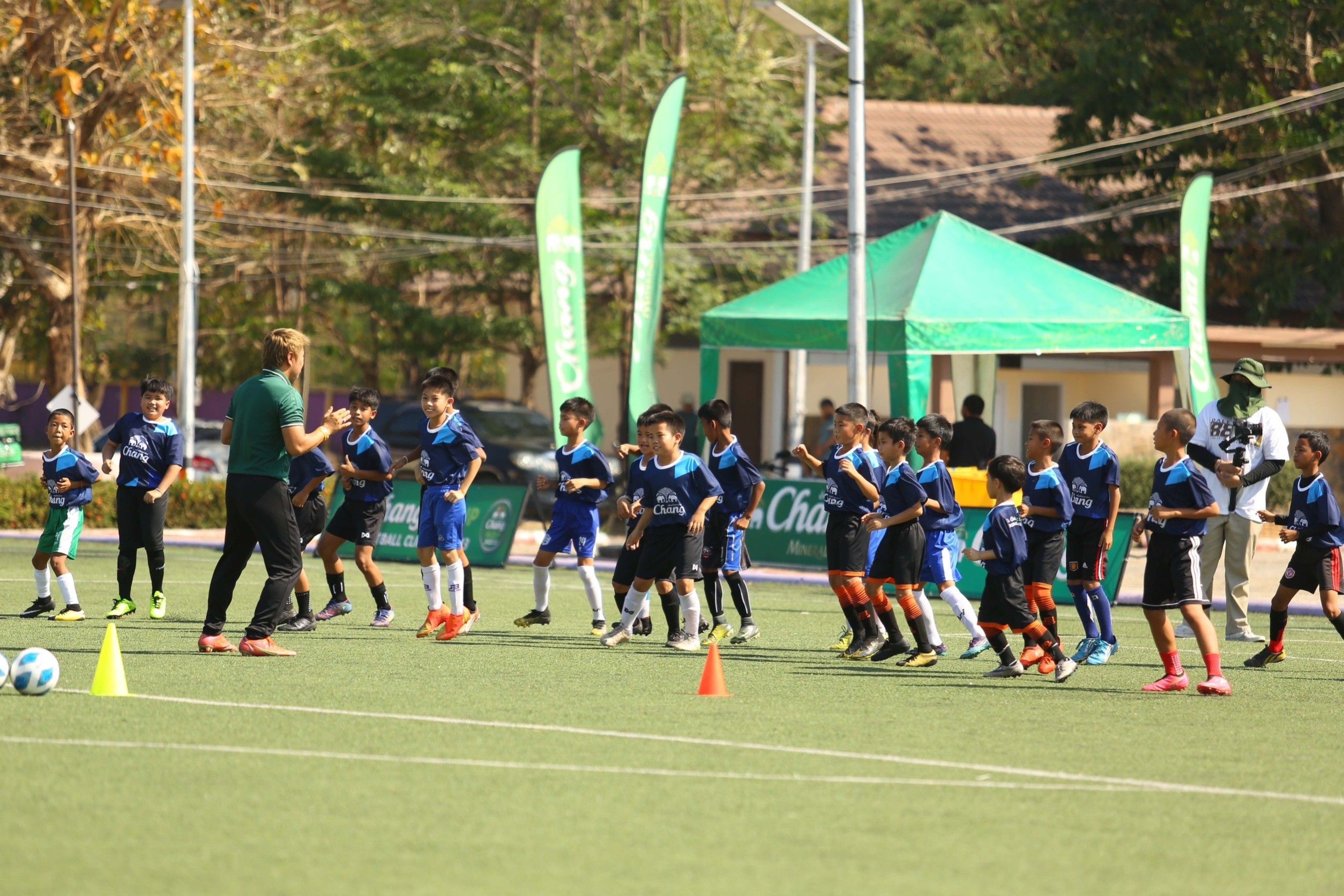 ช้าง เอฟเอ คัพ ฟุตบอล คลินิก 2022/23