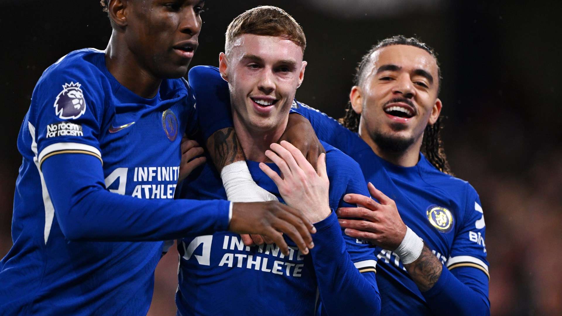 Cole Palmer inspires Chelsea to 4-3 win over Manchester United