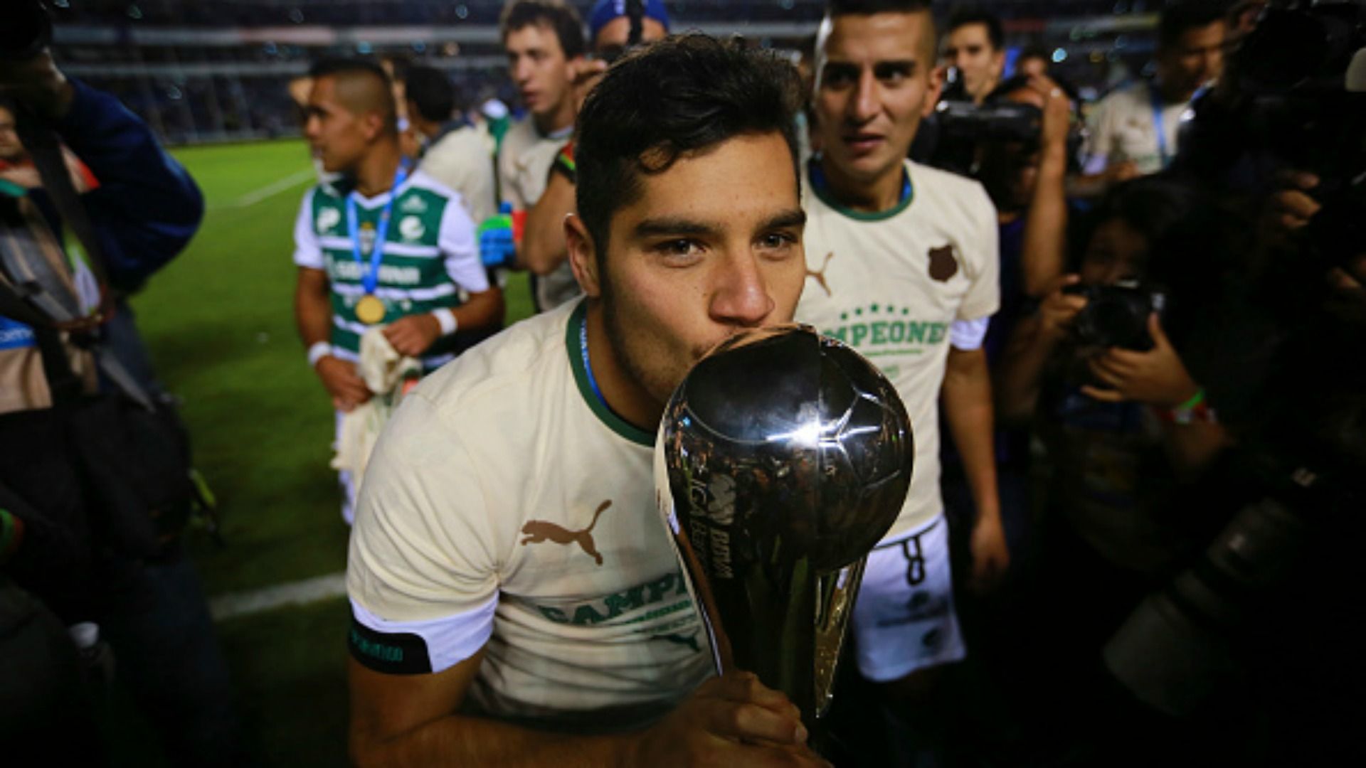 Javier Orozco, 251016