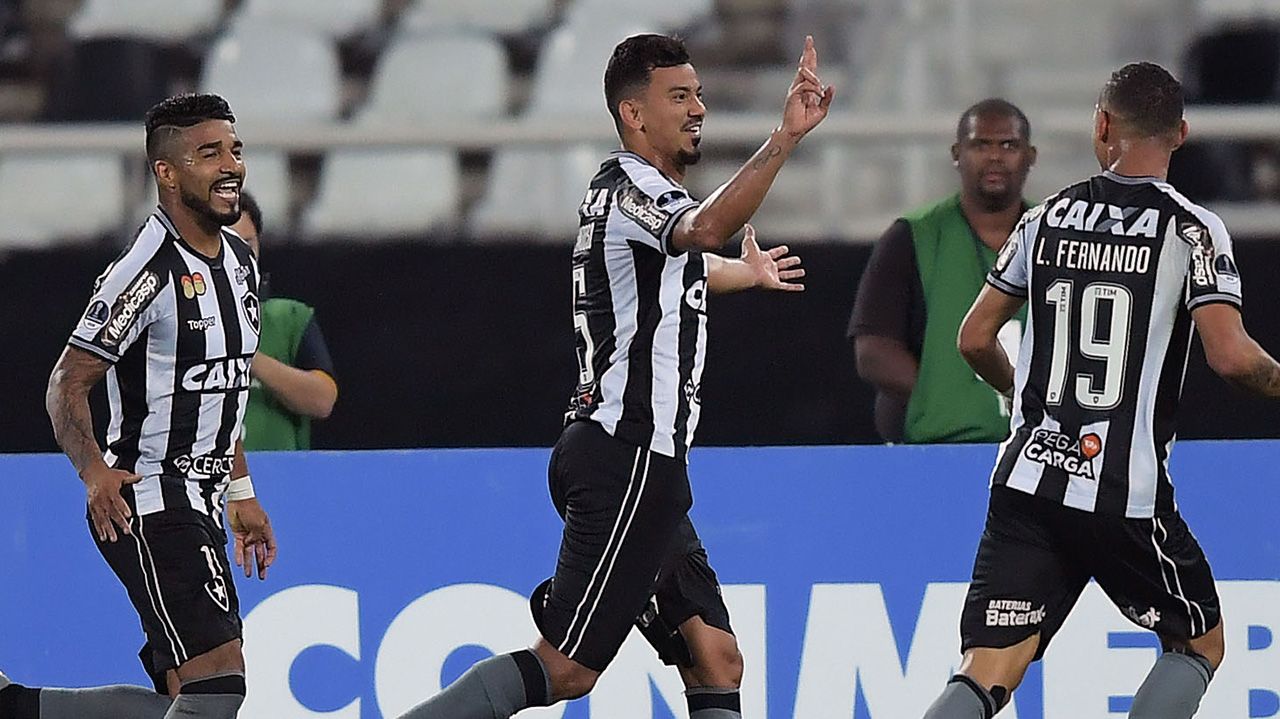 Rodrigo Lindoso Botafogo Nacional Asuncion Copa Sudamericana 16082018
